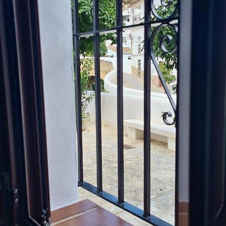 Apartamento Puente Triana Setenil De Las Bodegas Exterior photo